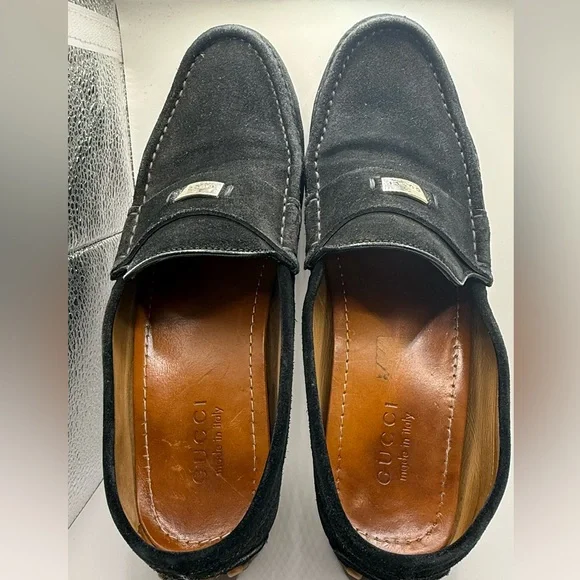 Vintage Gucci Slip On Suede Loafers - Picture 4 of 6